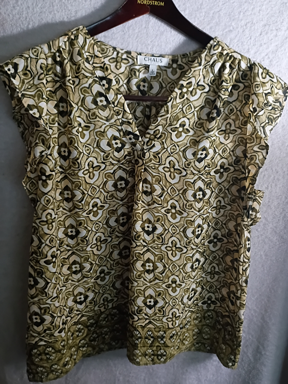 Chaus Olive & Cream Print V-Neck Cap Sleeve Blouse
